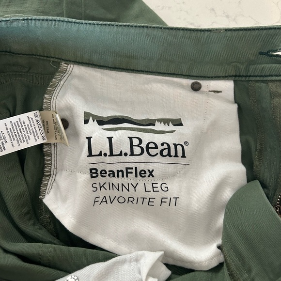 L.L Bean Pants - Picture 5 of 9